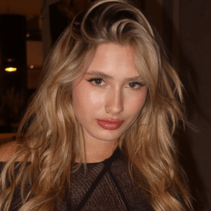 Lola Poggio
